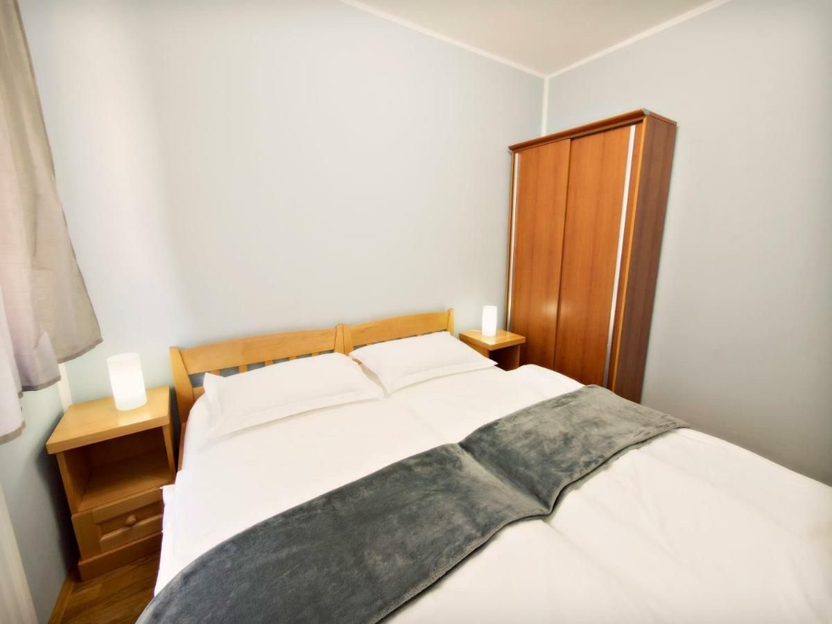 Apartmani Fortuna Zlarin Exterior foto